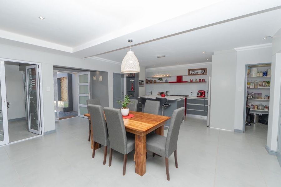 4 Bedroom Property for Sale in Laguna Sands Western Cape